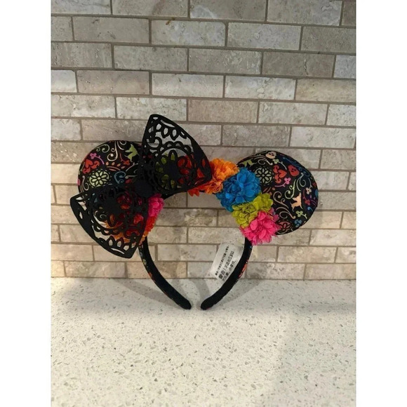 Disney ’s CoCo mouse ears b8 - Picture 1 of 2